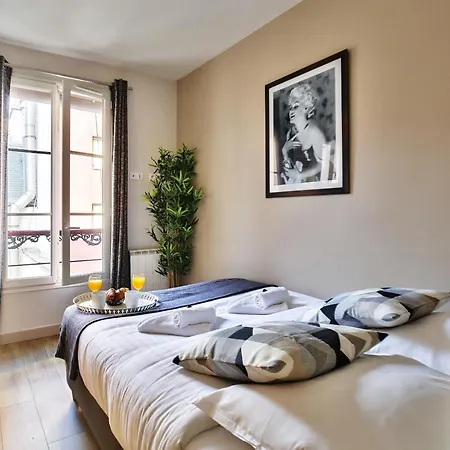 1625 - Champs Elysees - Lovely Apartament *